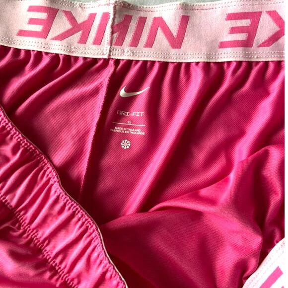 Nike Women's Dri-Fit Training Shorts Plus ‎ 3X  NWT - Picture 4 of 8